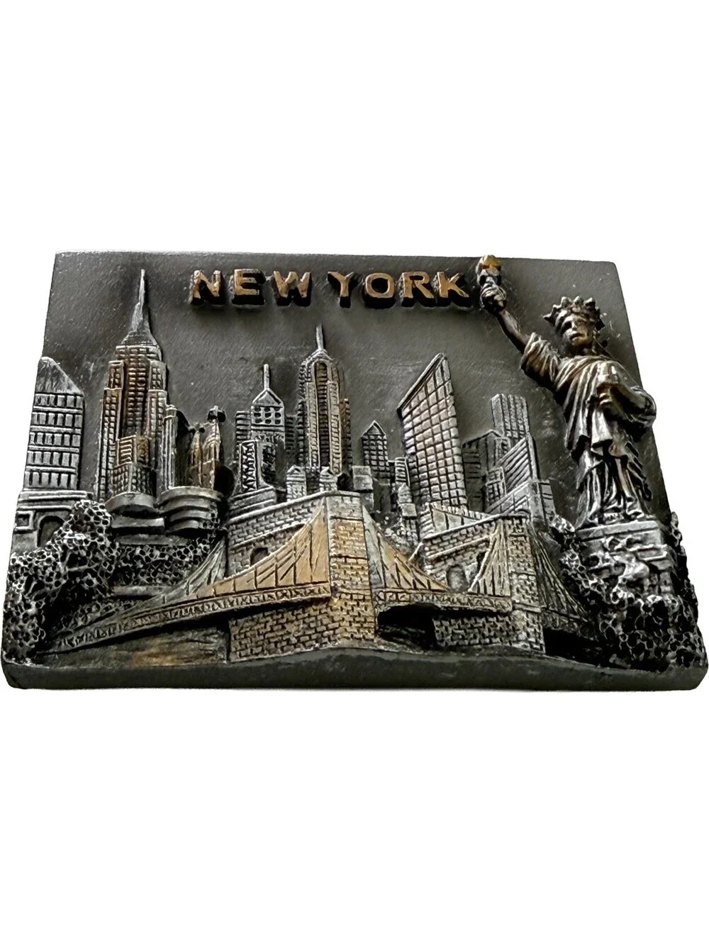 2 pc Lot New York City 3d Metallic Skyline Magnets Empire State Building